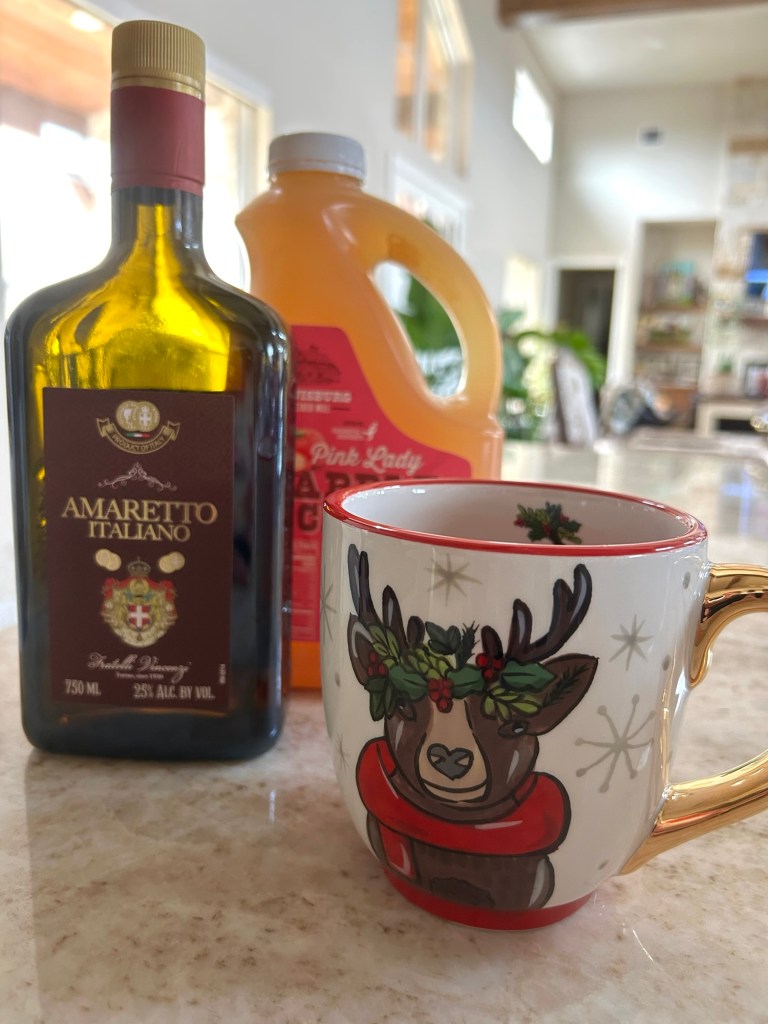 amaretto cider cocktail